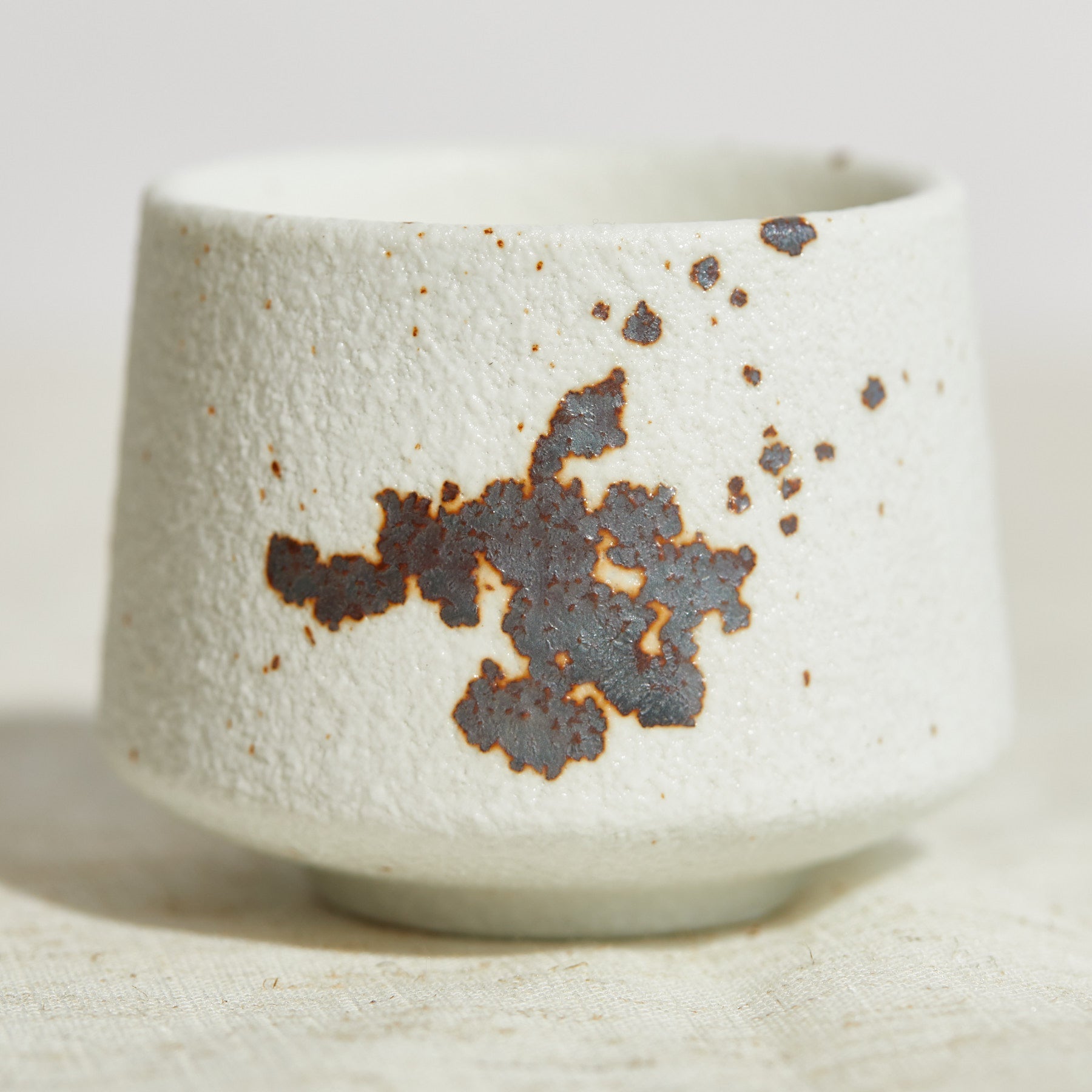 St Ives: Harlyn Candle - Sea Moss & Sandalwood
